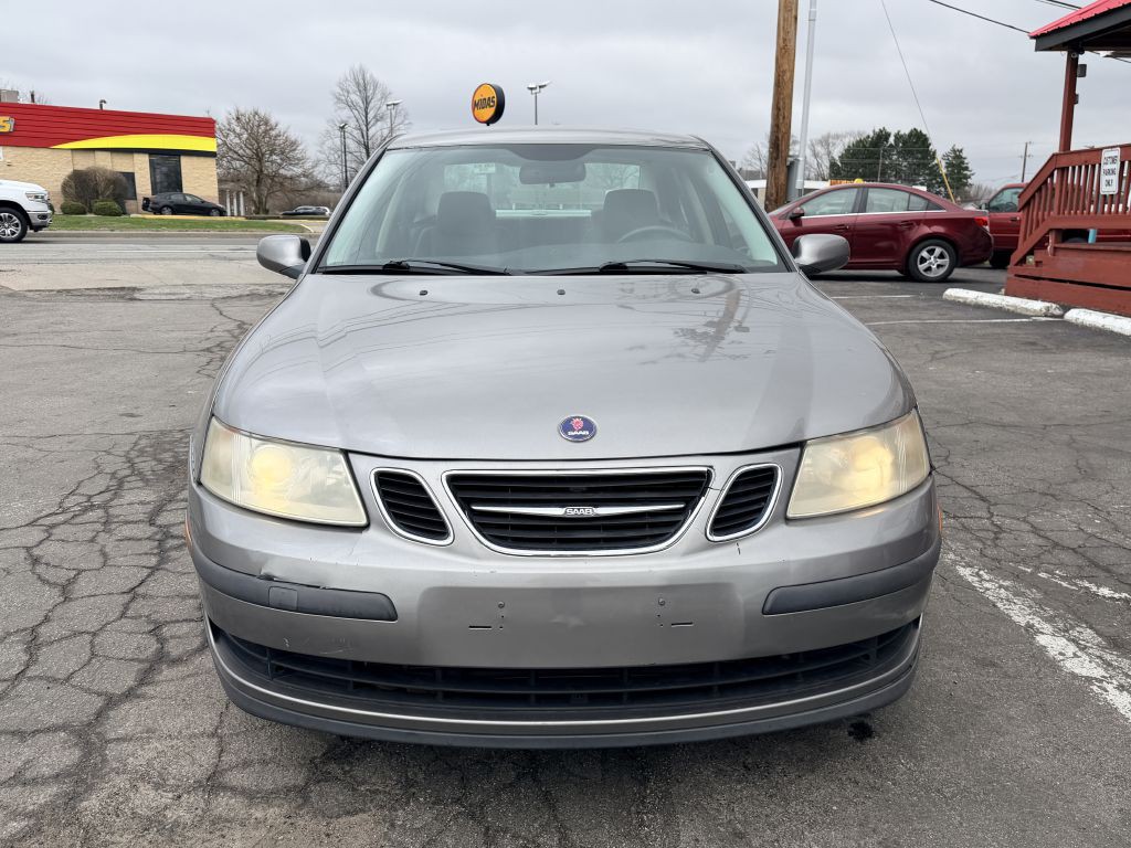 2005 Saab 9-3 Image 2