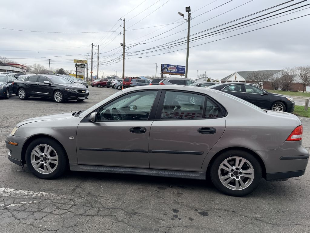 2005 Saab 9-3 Image 3