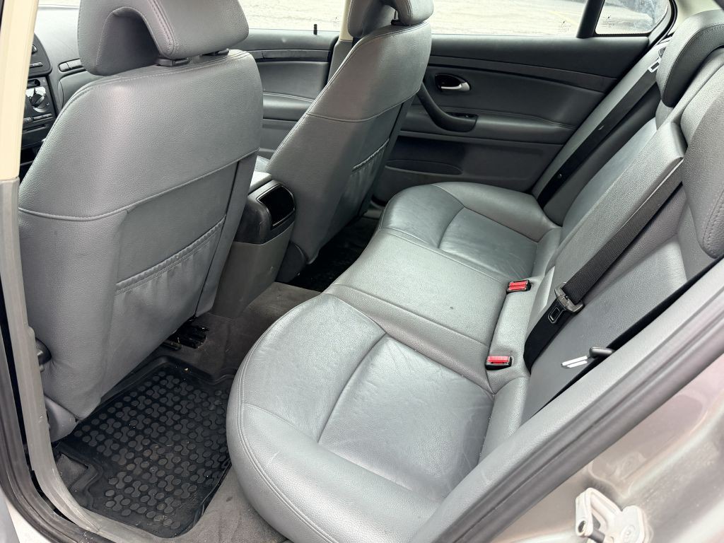 2005 Saab 9-3 Image 5