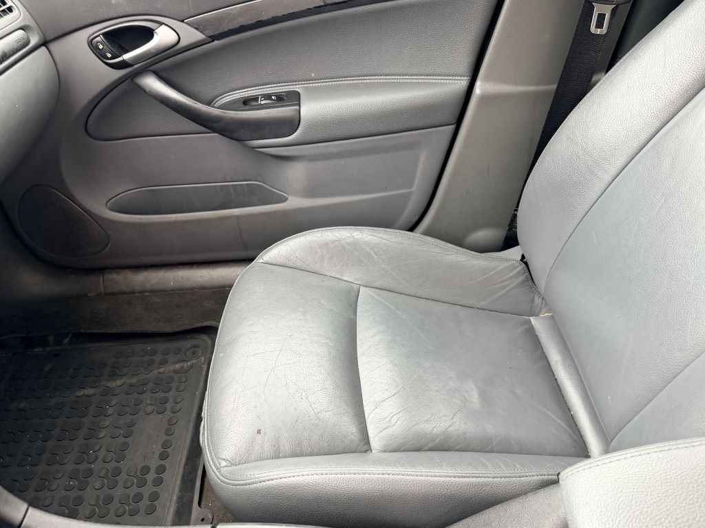 2005 Saab 9-3 Image 13