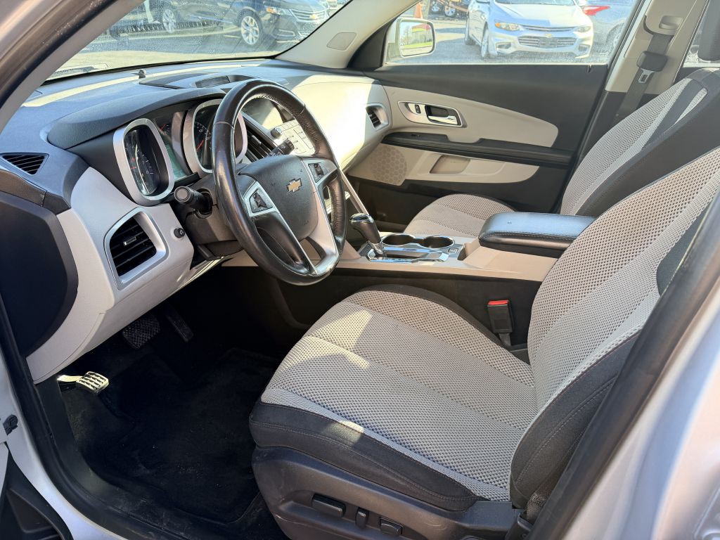 2017 Chevrolet Equinox Image 9