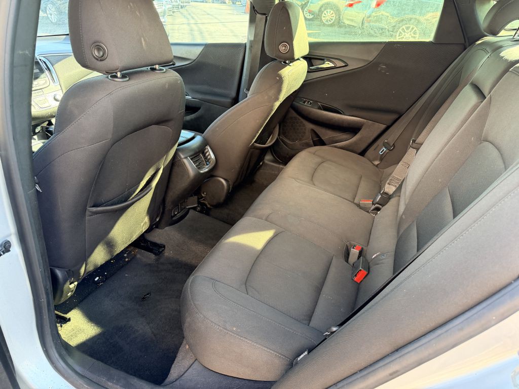 2018 Chevrolet Malibu Image 5