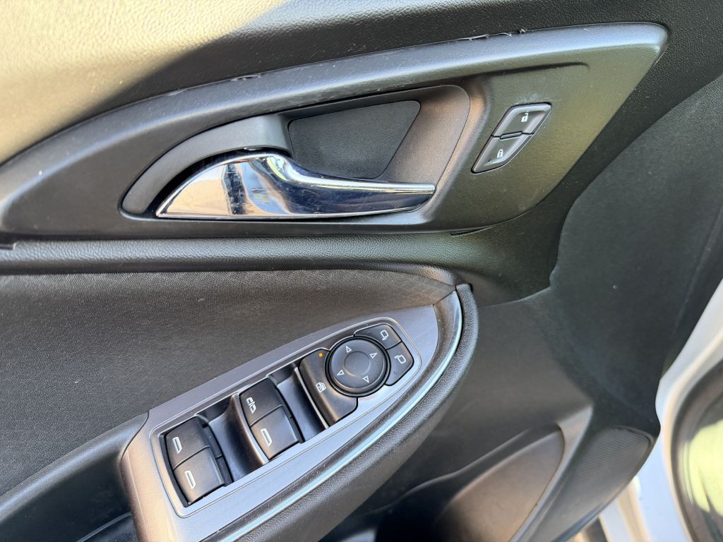 2018 Chevrolet Malibu Image 8