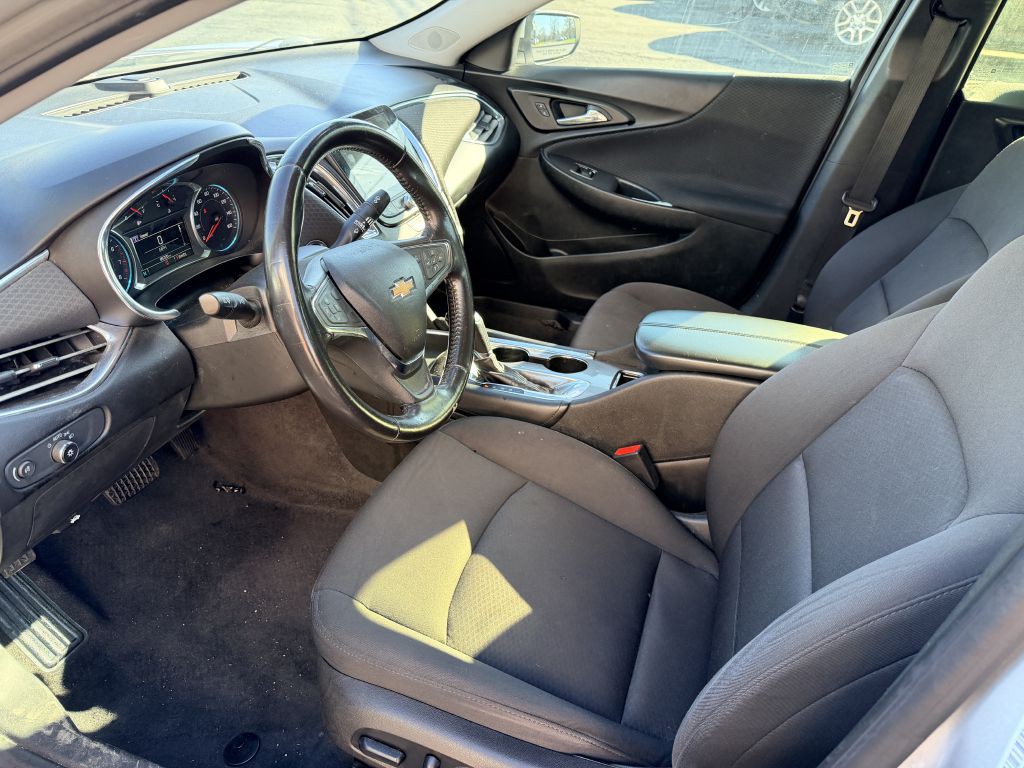 2018 Chevrolet Malibu Image 9