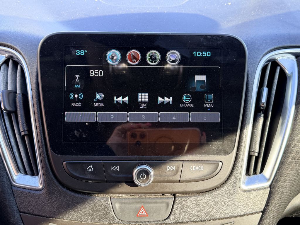 2018 Chevrolet Malibu Image 17