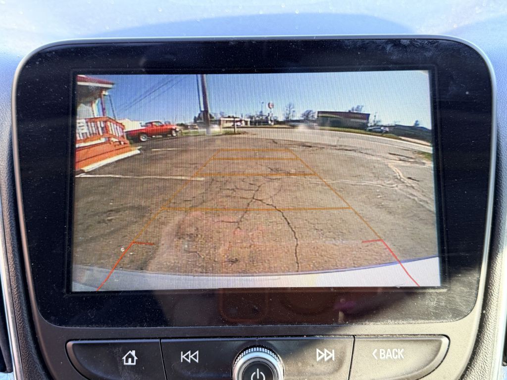 2018 Chevrolet Malibu Image 22