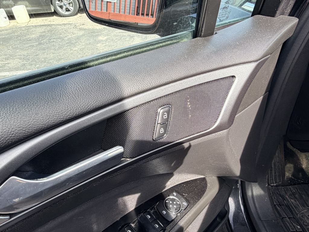 2013 Ford Fusion Image 8