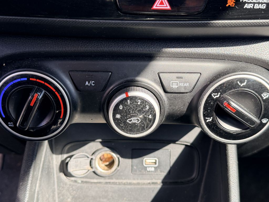 2021 Hyundai Venue Image 17