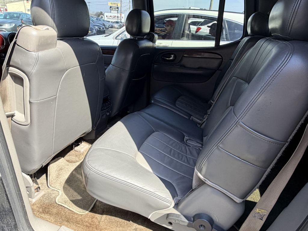 2004 GMC Envoy Image 7
