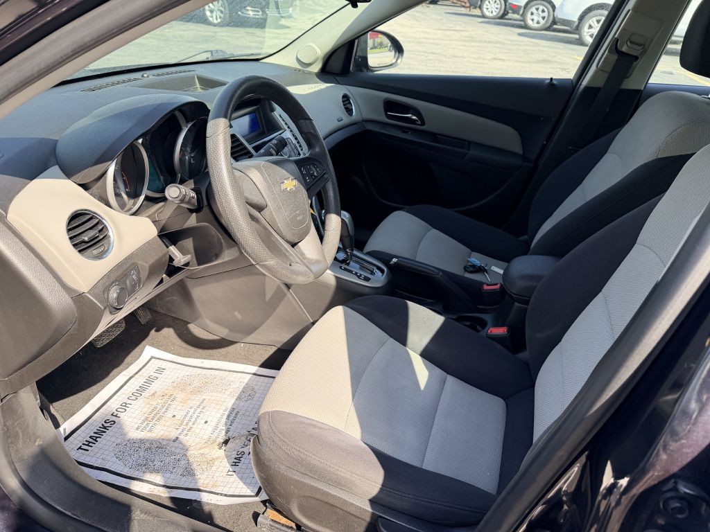 2014 Chevrolet Cruze Image 8