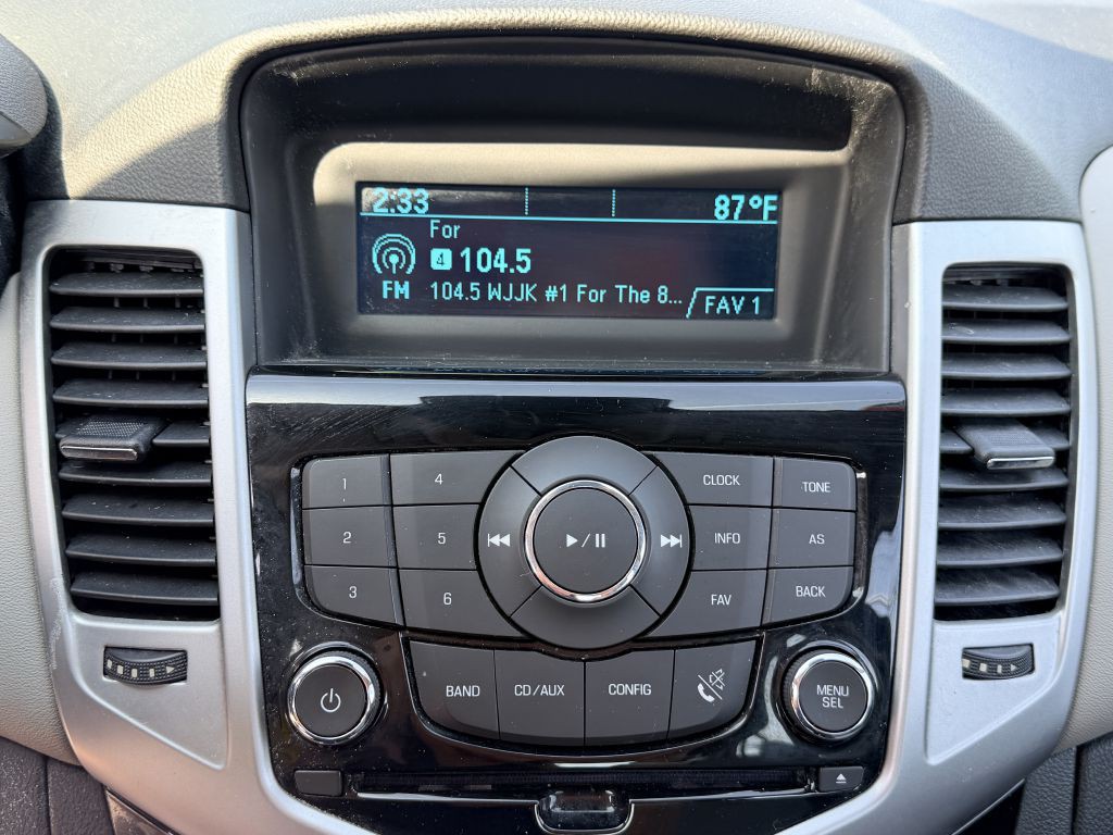 2014 Chevrolet Cruze Image 15