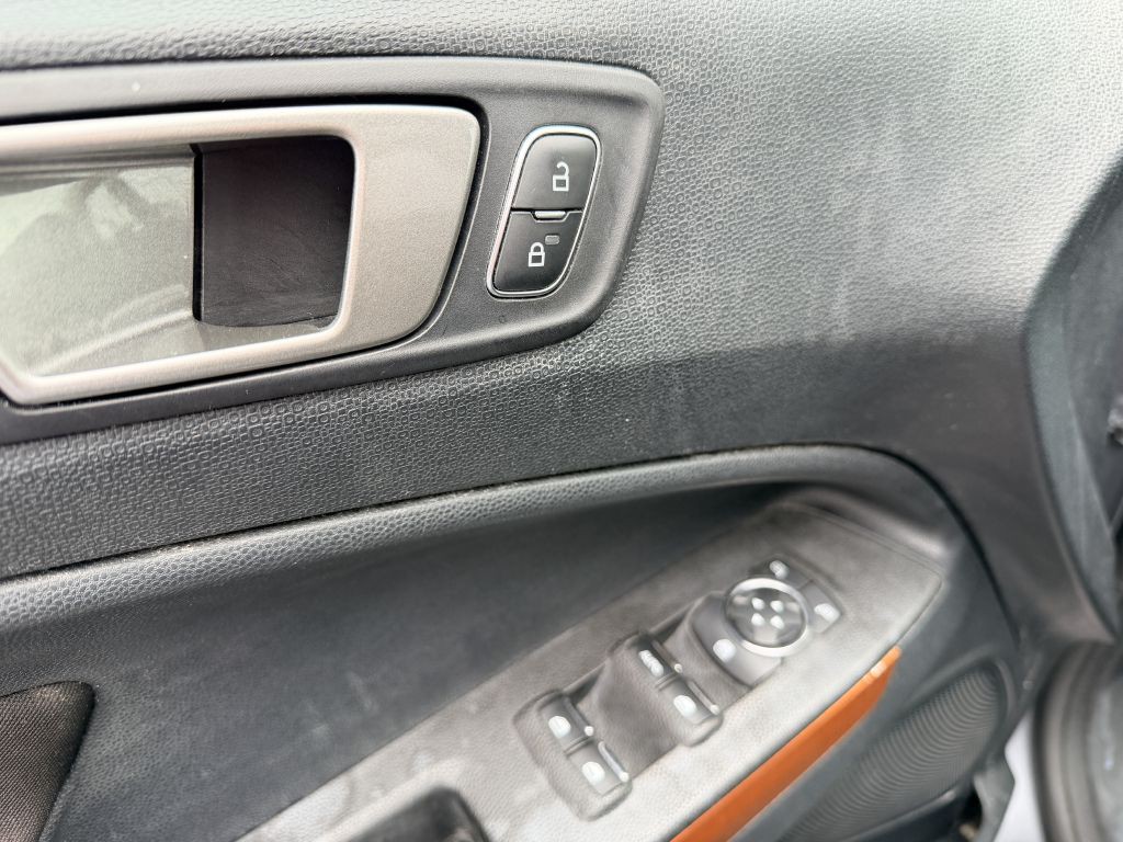 2021 Ford Econoline Image 7