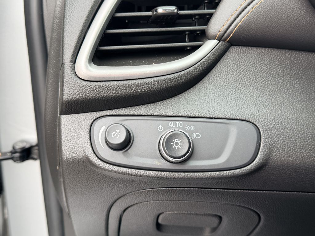 2018 Chevrolet Trax Image 14