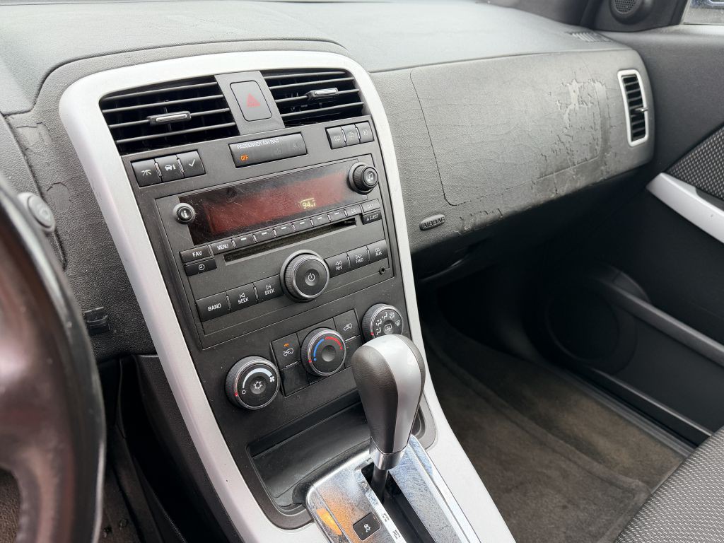 2008 Pontiac Torrent Image 11