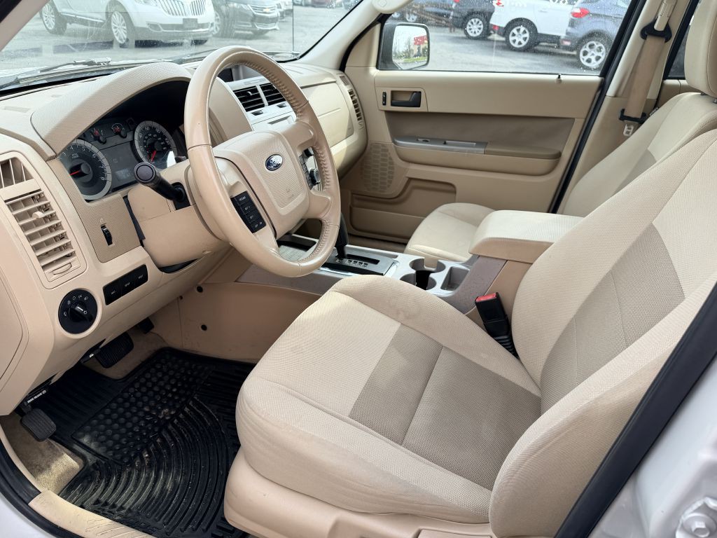 2009 Ford Escape Image 11
