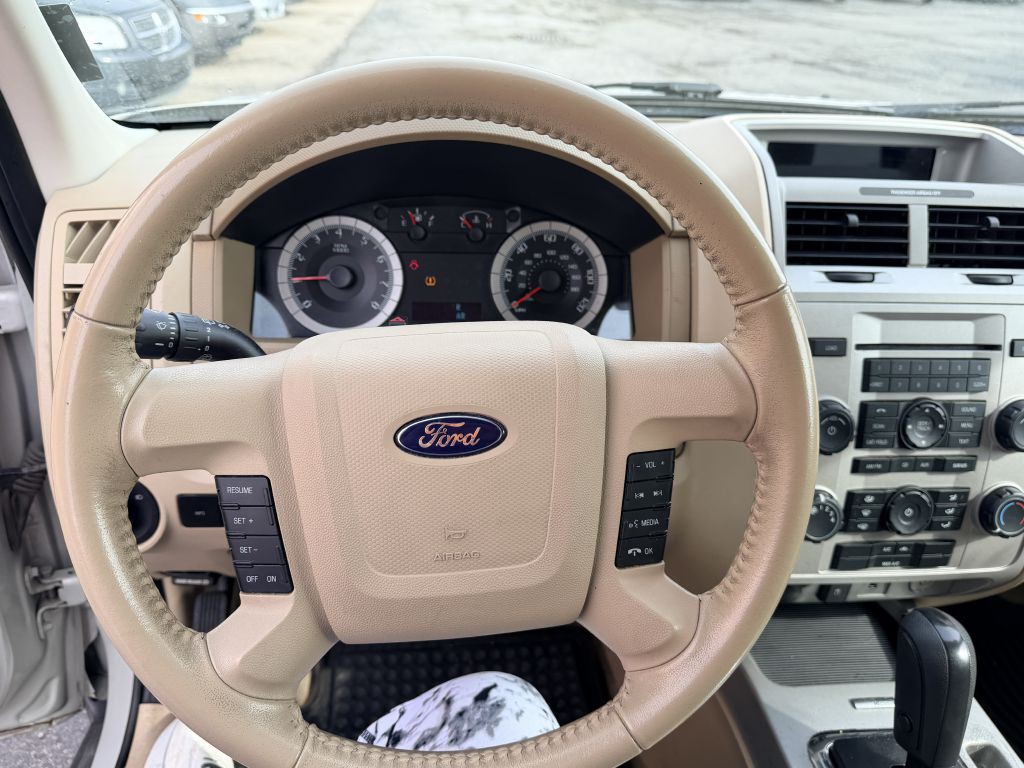 2009 Ford Escape Image 12
