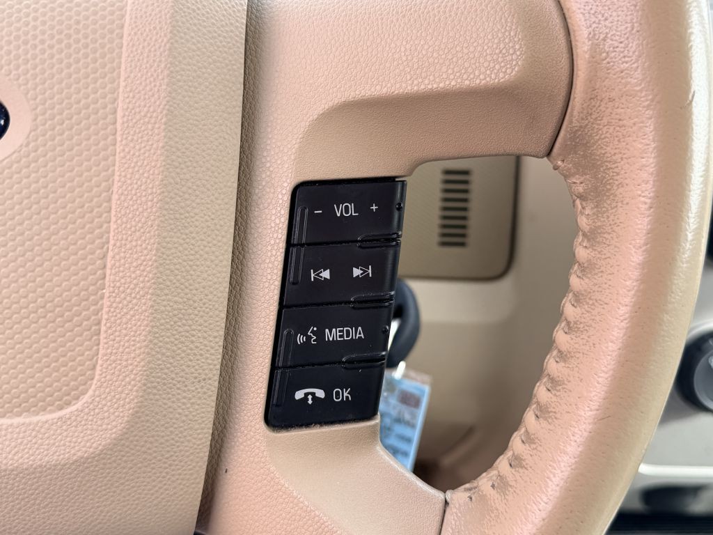 2009 Ford Escape Image 18
