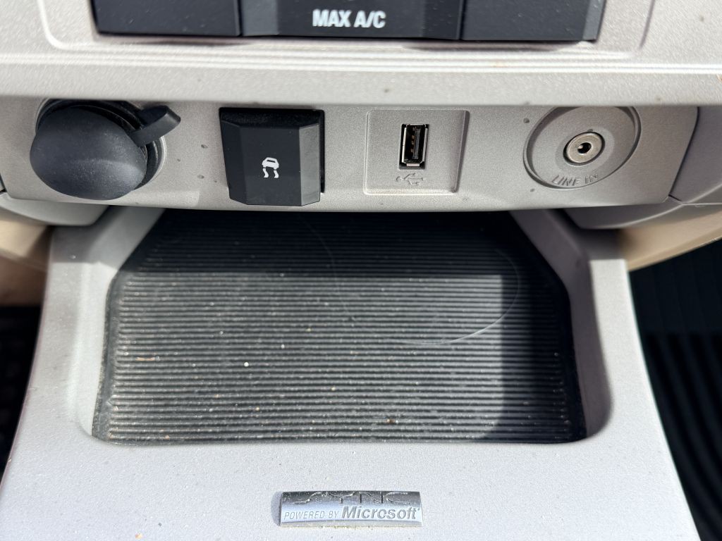 2009 Ford Escape Image 21