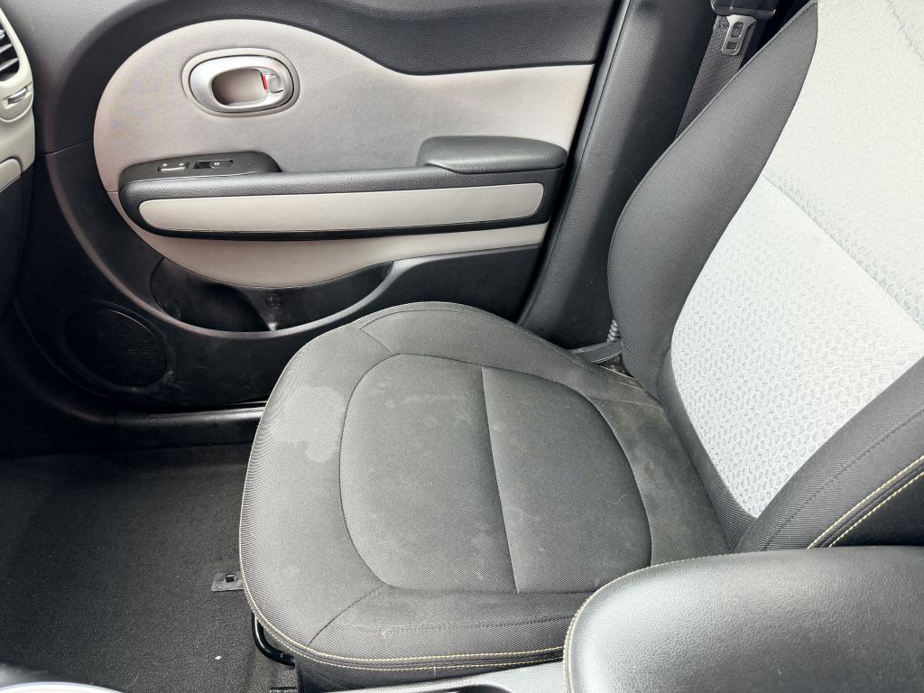 2014 Kia Soul Image 12