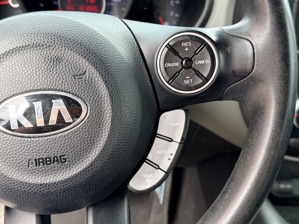 2014 Kia Soul Image 15