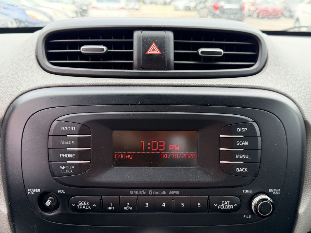 2014 Kia Soul Image 17