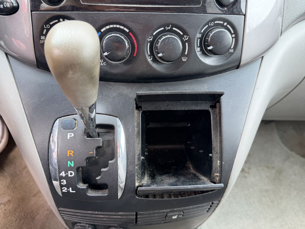 2006 Toyota Sienna Image 22