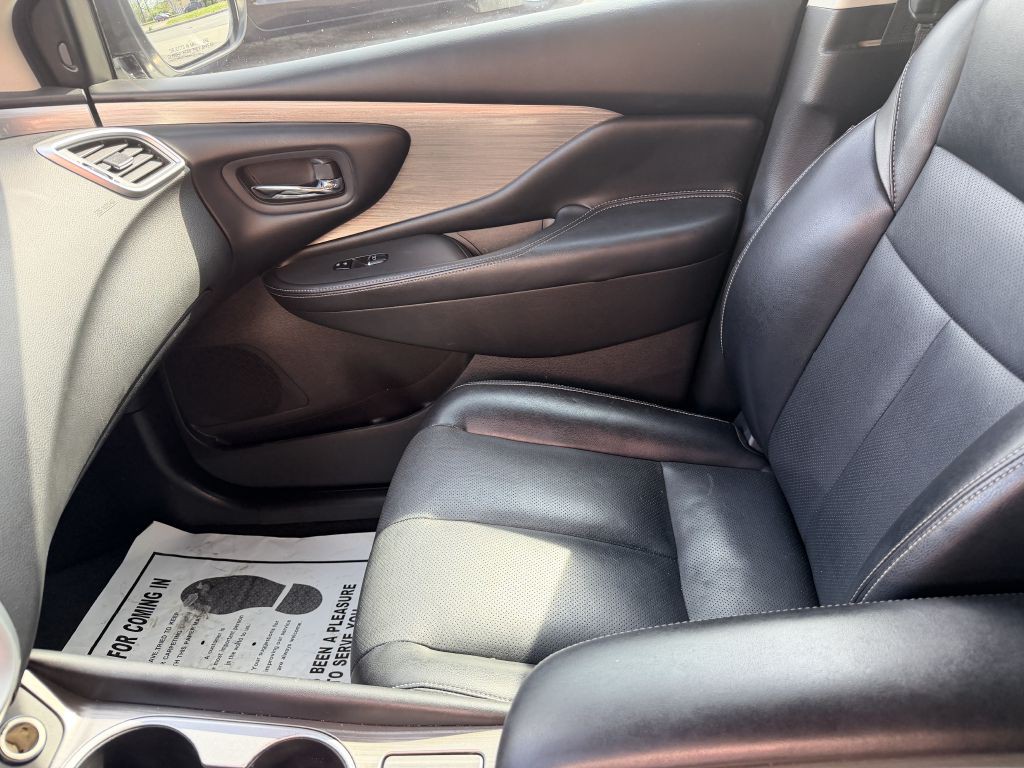 2017 Nissan Murano Image 13