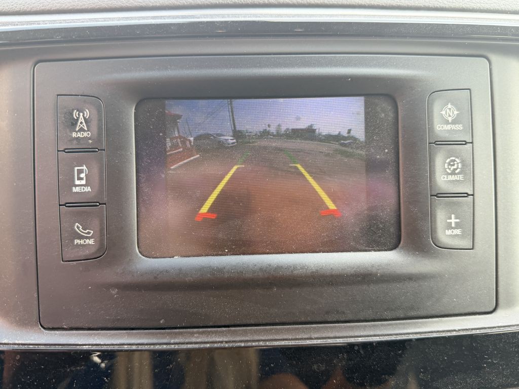 2017 Chrysler Pacifica Image 27