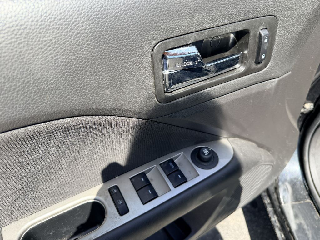 2010 Ford Fusion Image 8