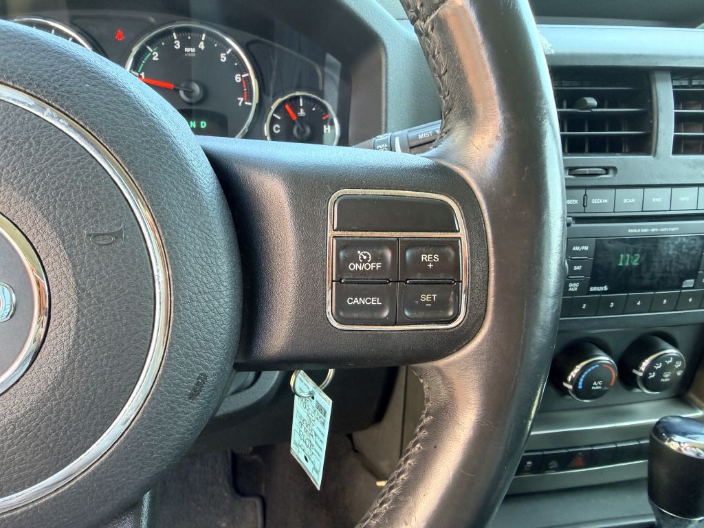 2012 Jeep Liberty Image 15