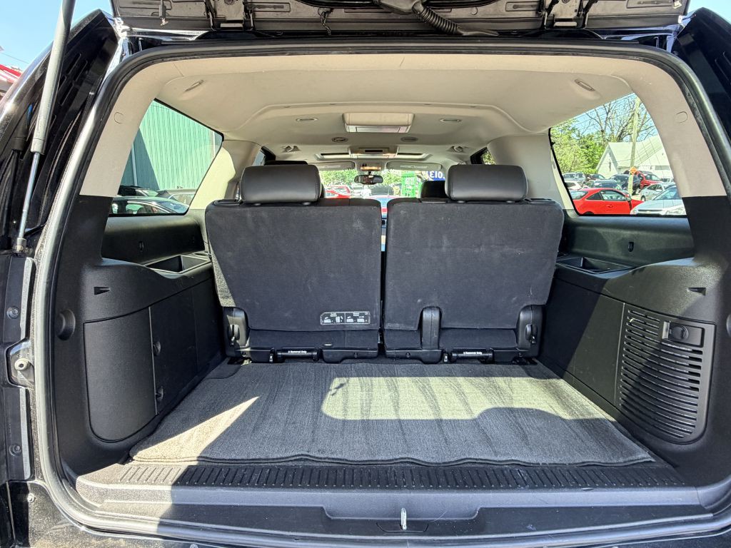 2013 Chevrolet Suburban Image 5