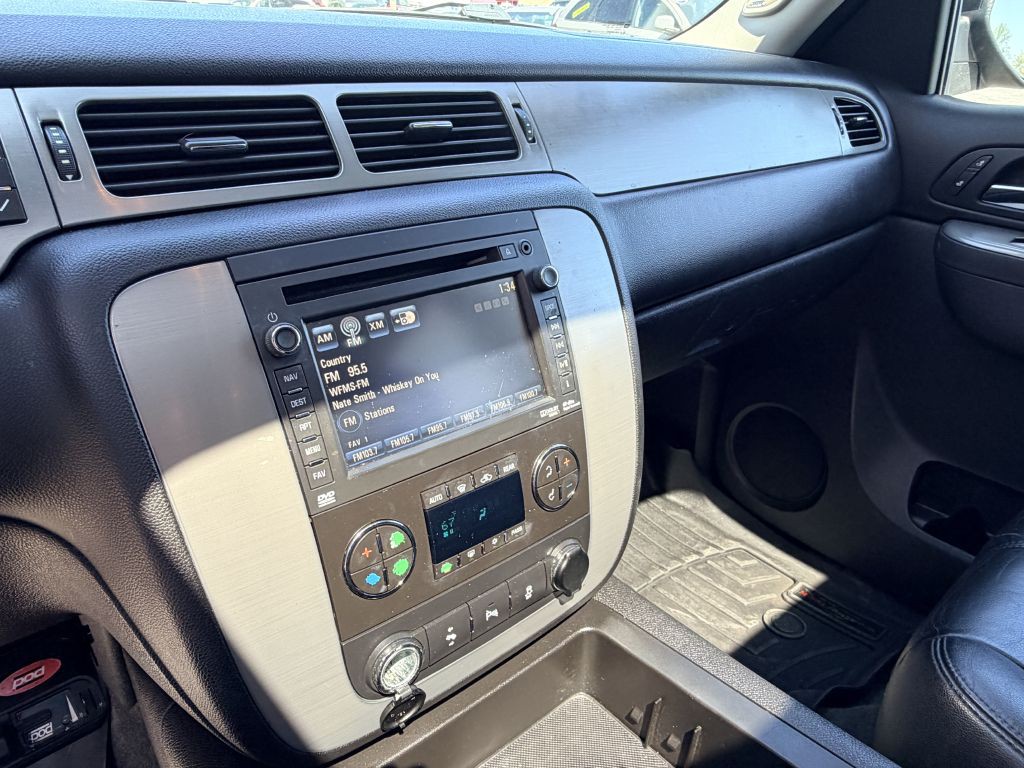 2013 Chevrolet Suburban Image 13