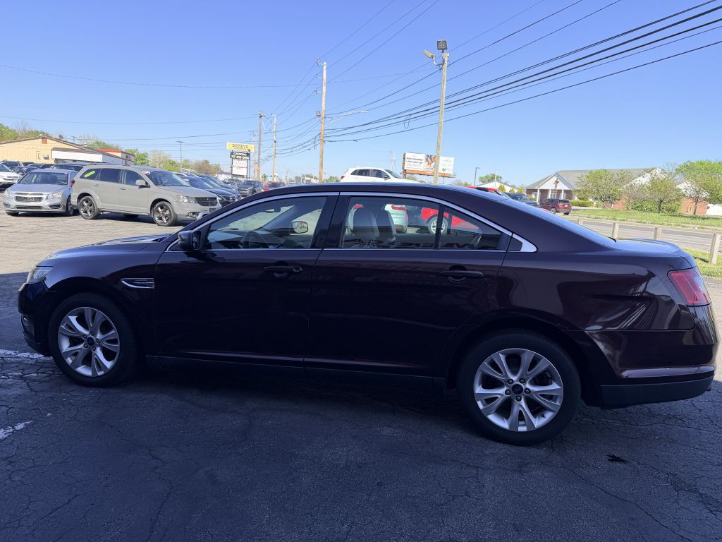 2011 Ford Taurus Image 3