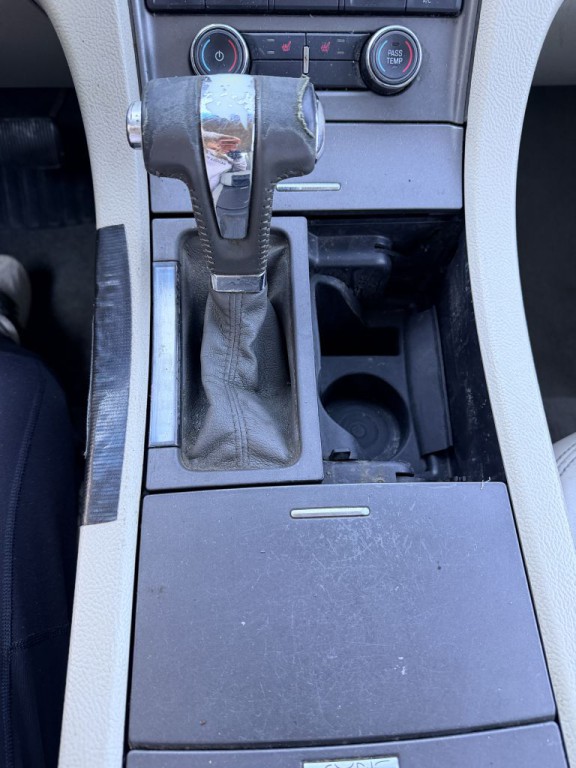 2011 Ford Taurus Image 20