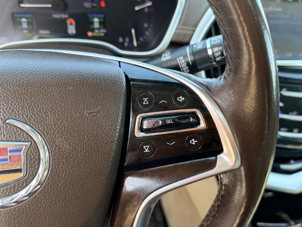 2014 Cadillac SRX Image 16