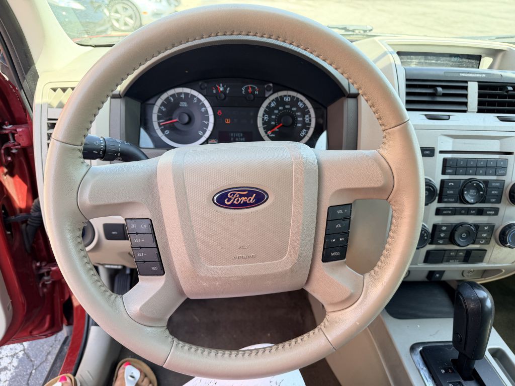 2010 Ford Escape Image 11