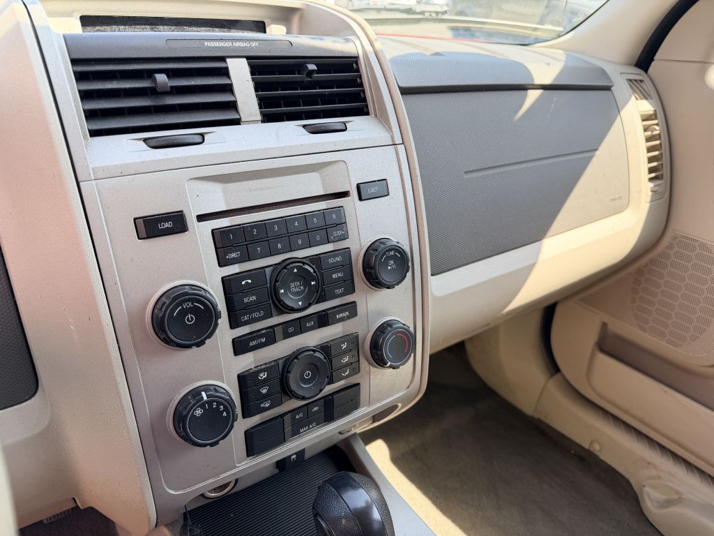 2010 Ford Escape Image 12