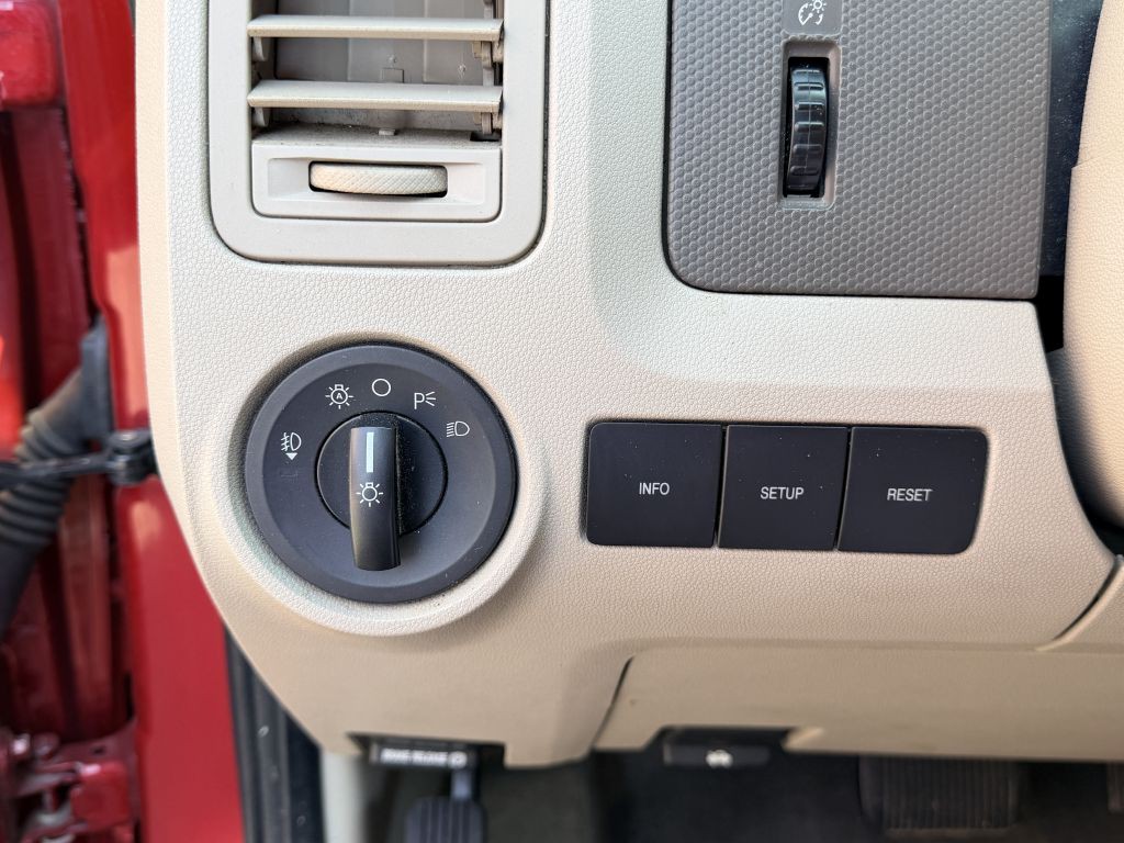 2010 Ford Escape Image 14
