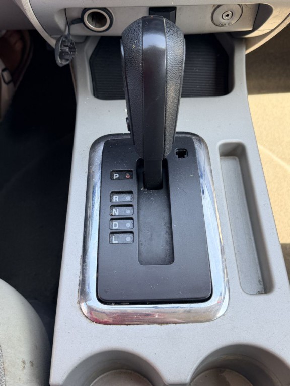 2010 Ford Escape Image 21