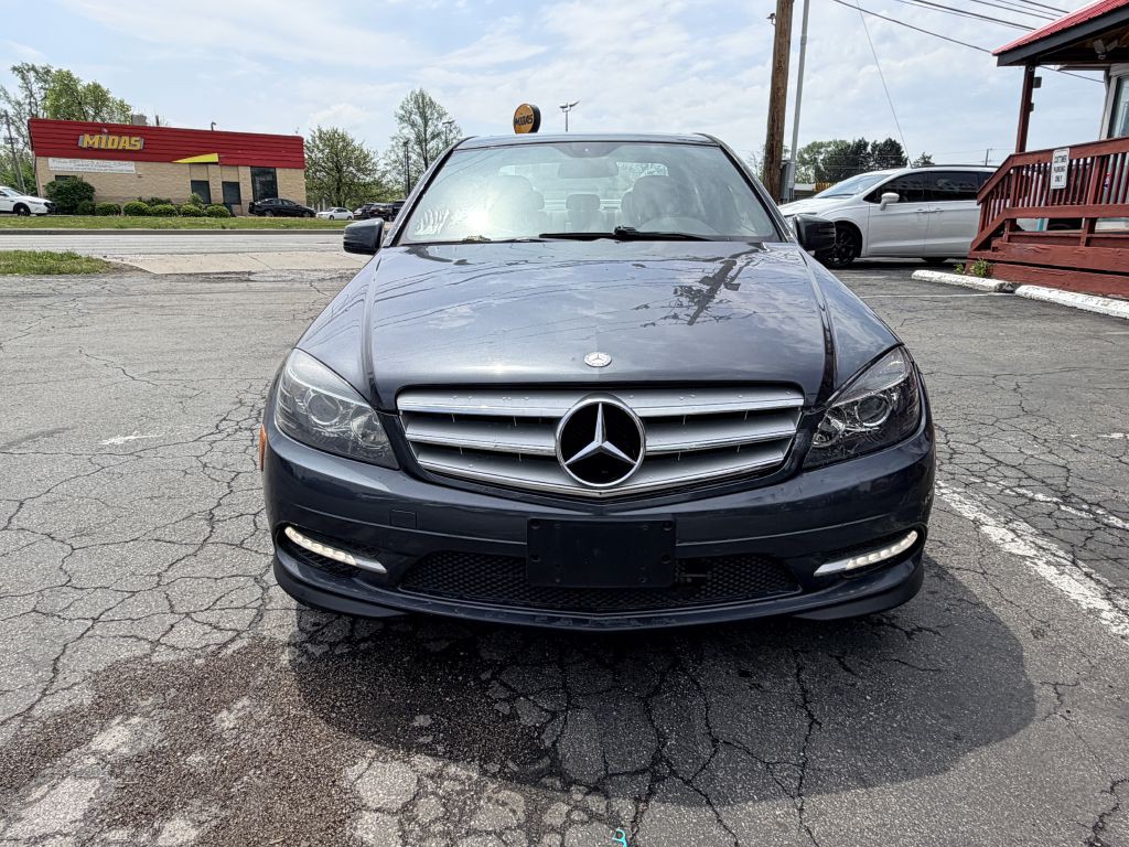 2011 Mercedes-Benz C-Class Image 2