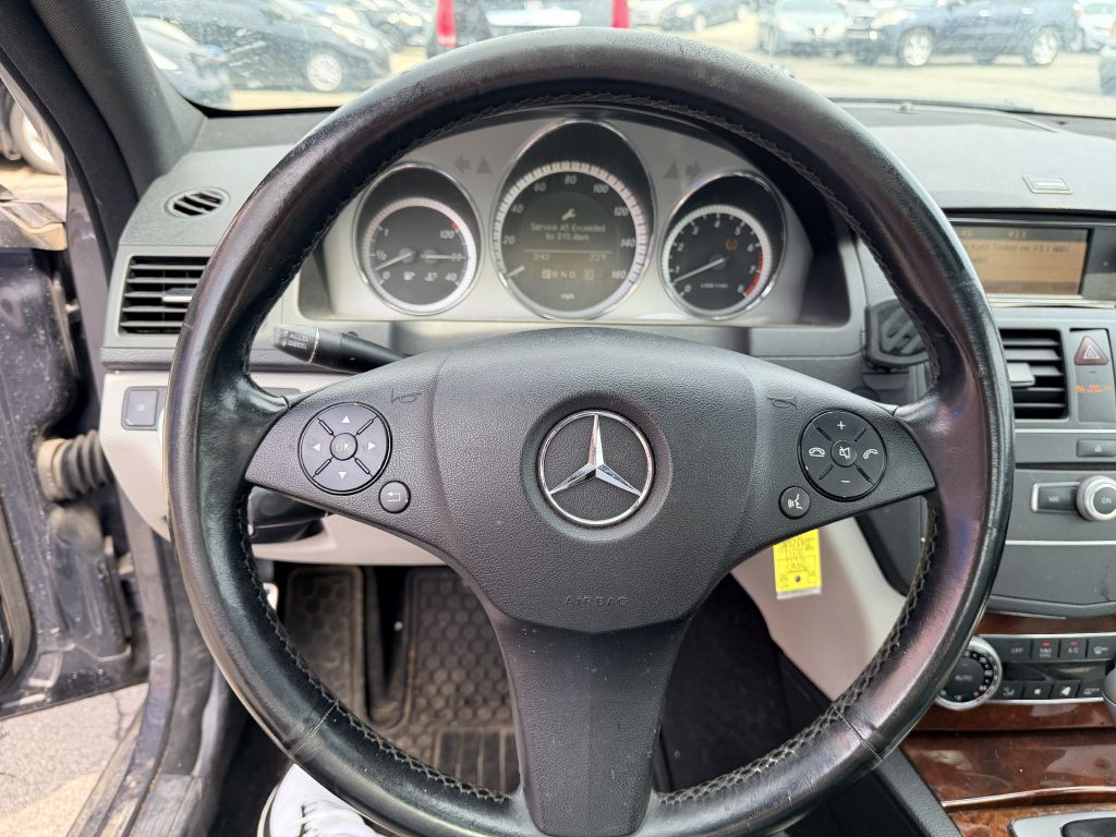 2011 Mercedes-Benz C-Class Image 12