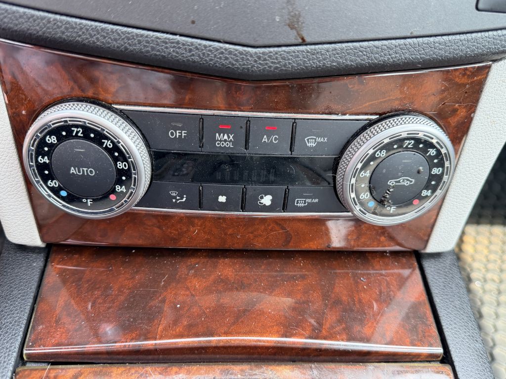 2011 Mercedes-Benz C-Class Image 20