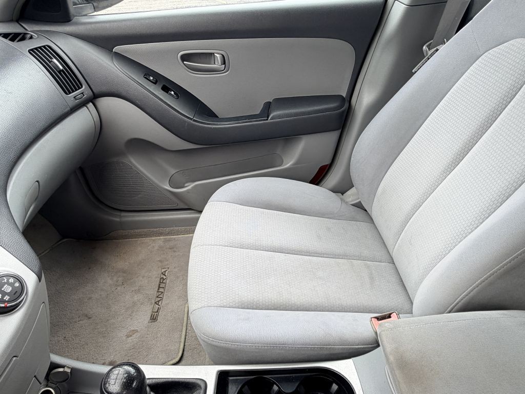 2007 Hyundai Elantra Image 12