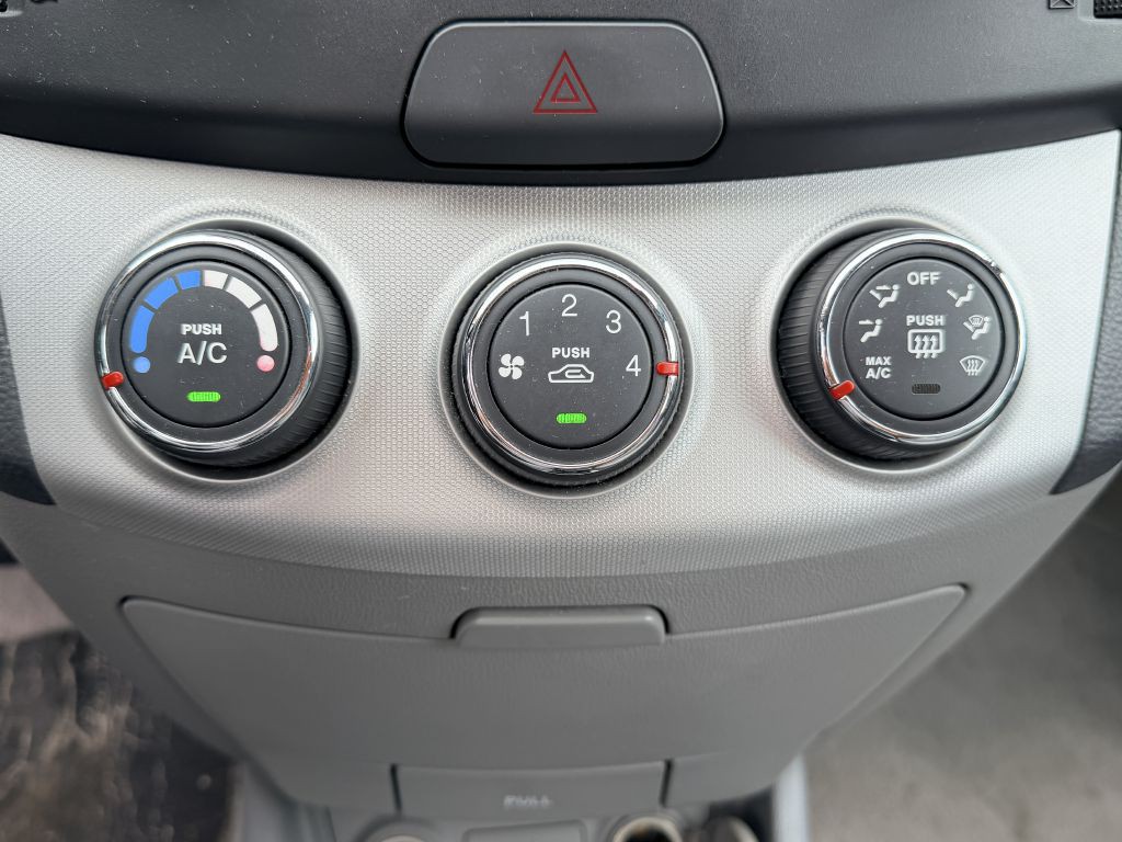 2007 Hyundai Elantra Image 16