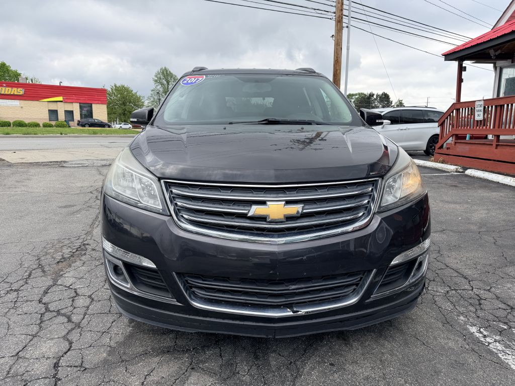 2017 Chevrolet Traverse Image 2