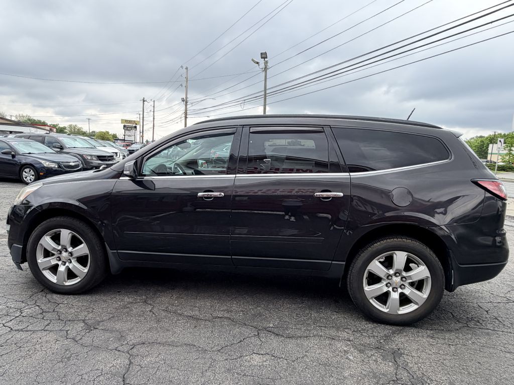 2017 Chevrolet Traverse Image 3