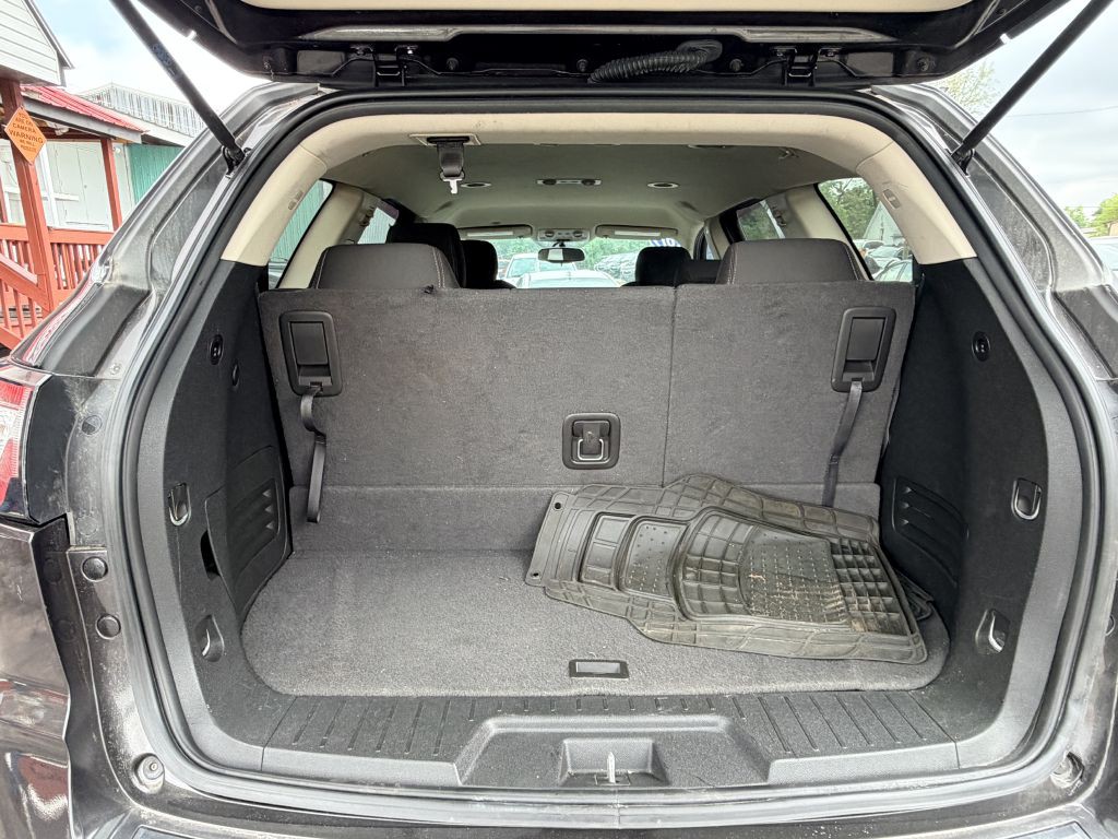 2017 Chevrolet Traverse Image 5