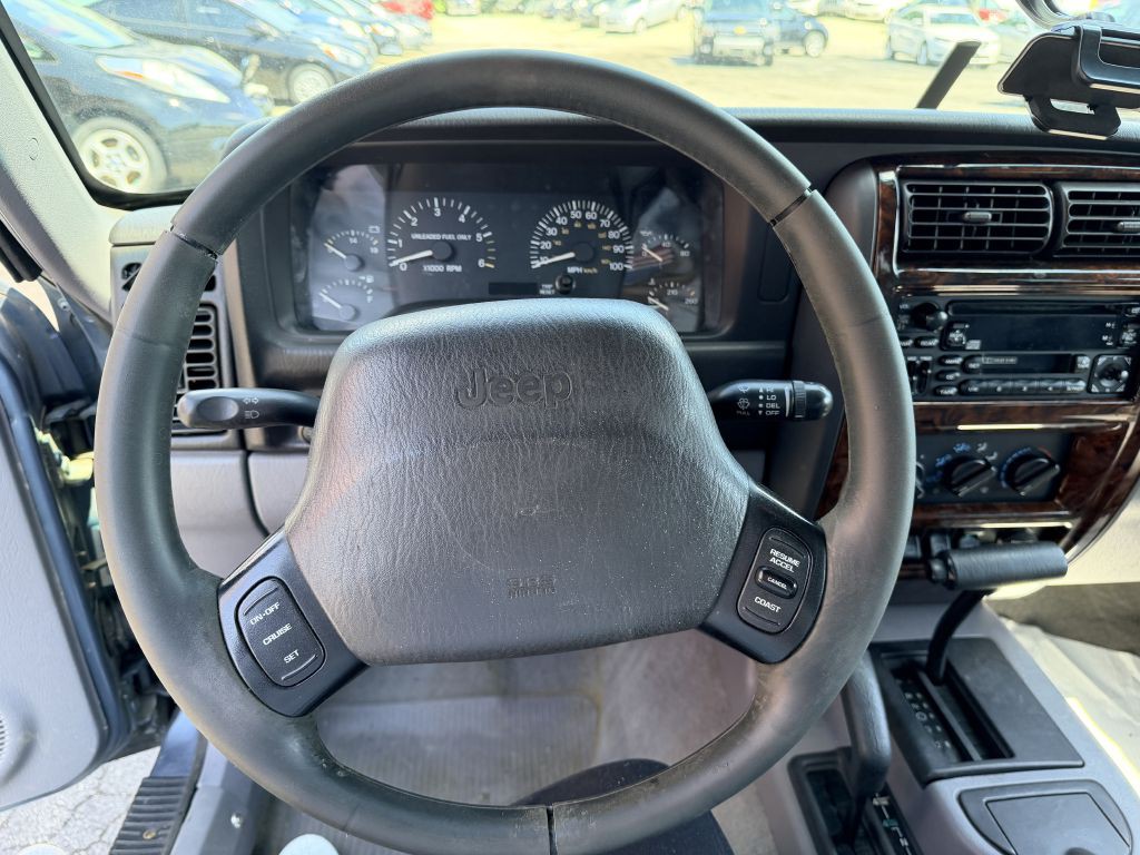 1998 Jeep Cherokee Image 10