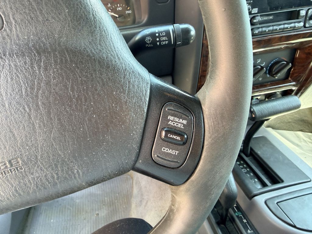 1998 Jeep Cherokee Image 14