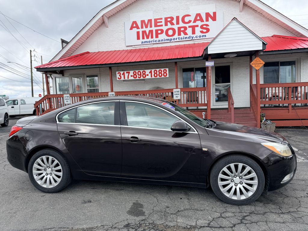 2011 Buick Regal Image 1